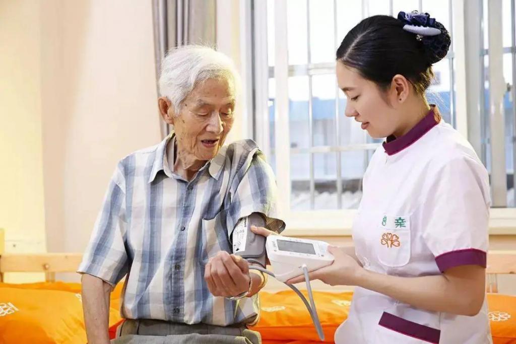 球盟会入口：看着不起眼却悄悄赚大钱的 5 个行业(图4)